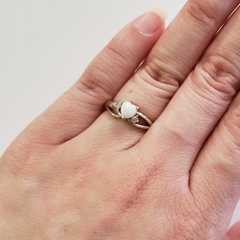 Beautiful Opal Diamonds 14 kt White Gold 6 Ring - Picture 4 of 16